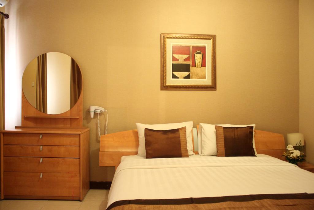 The Majesty Hotel Bandung Exterior photo