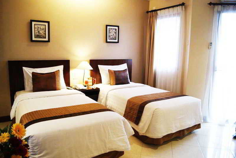 The Majesty Hotel Bandung Exterior photo