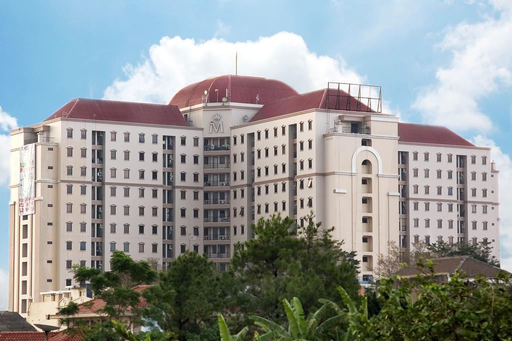 The Majesty Hotel Bandung Exterior photo