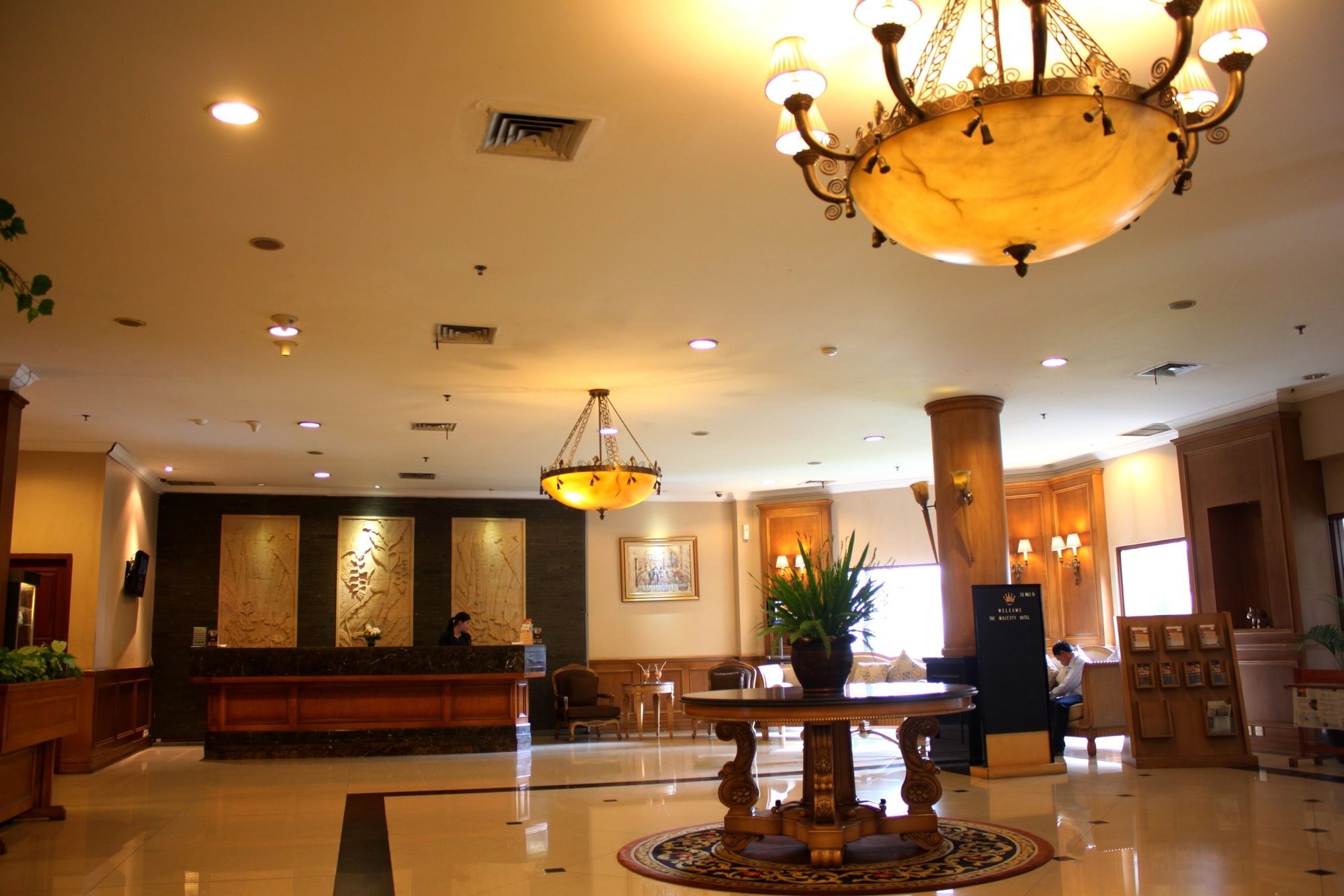 The Majesty Hotel Bandung Exterior photo
