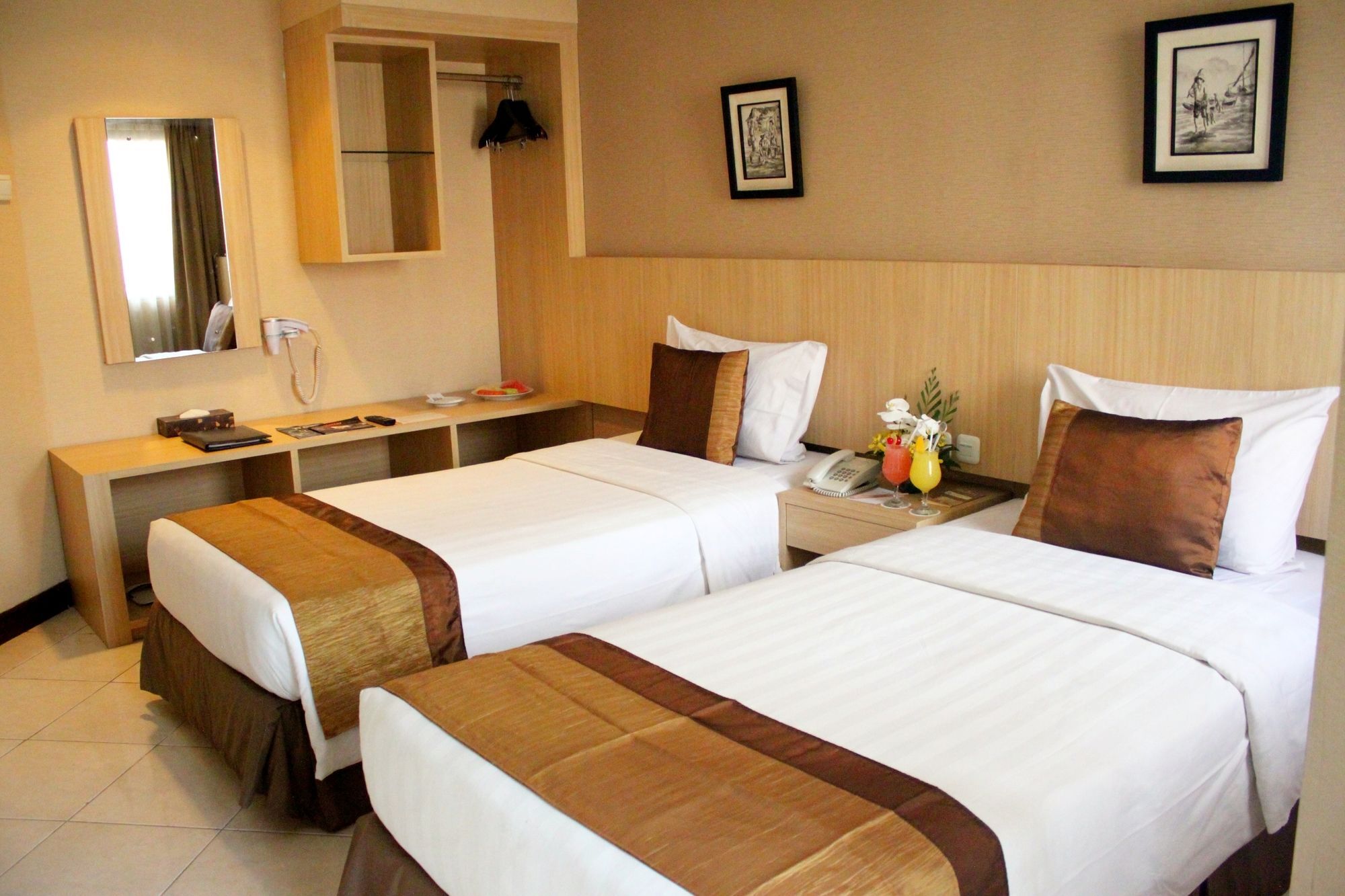 The Majesty Hotel Bandung Exterior photo