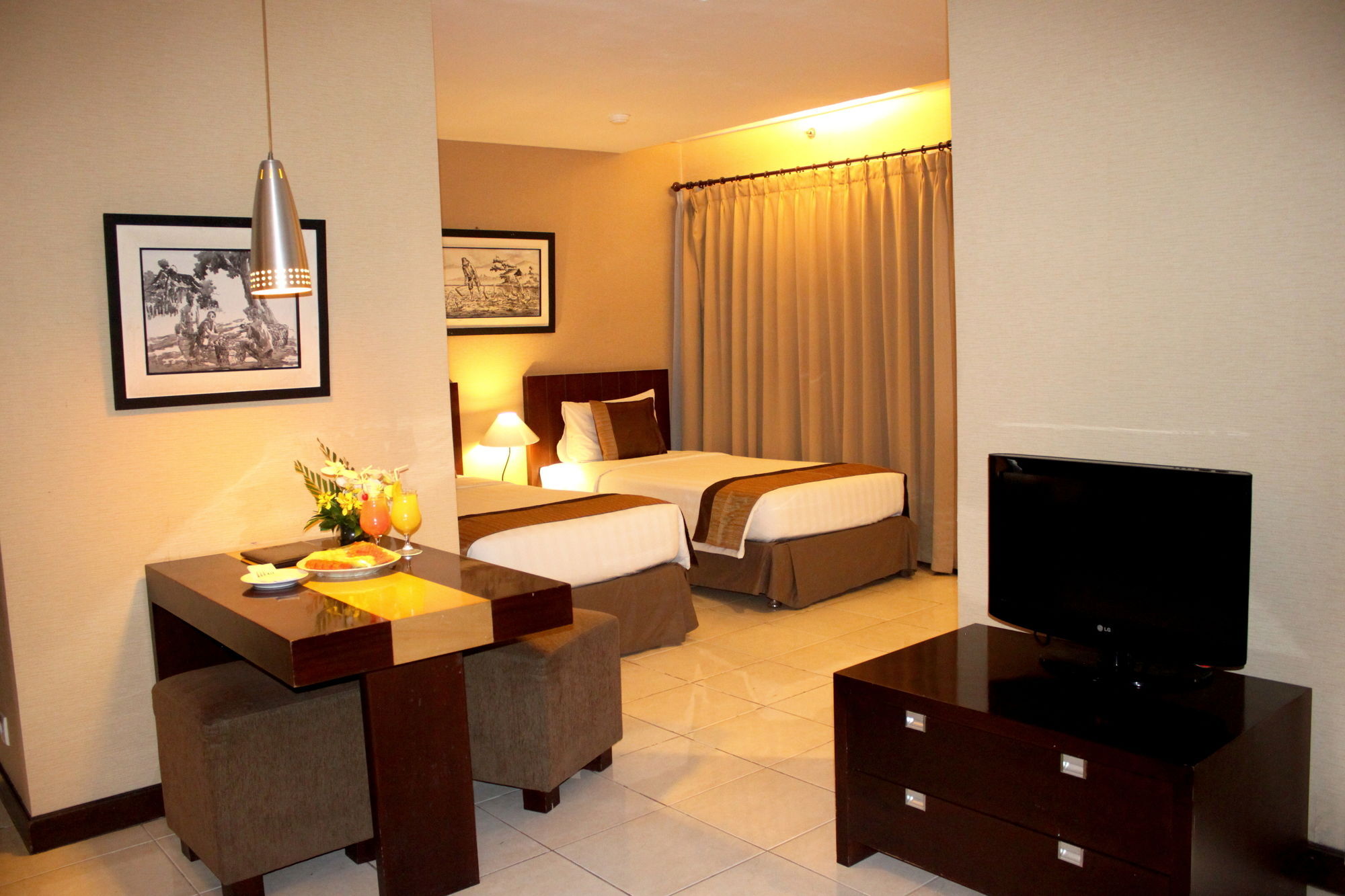 The Majesty Hotel Bandung Exterior photo