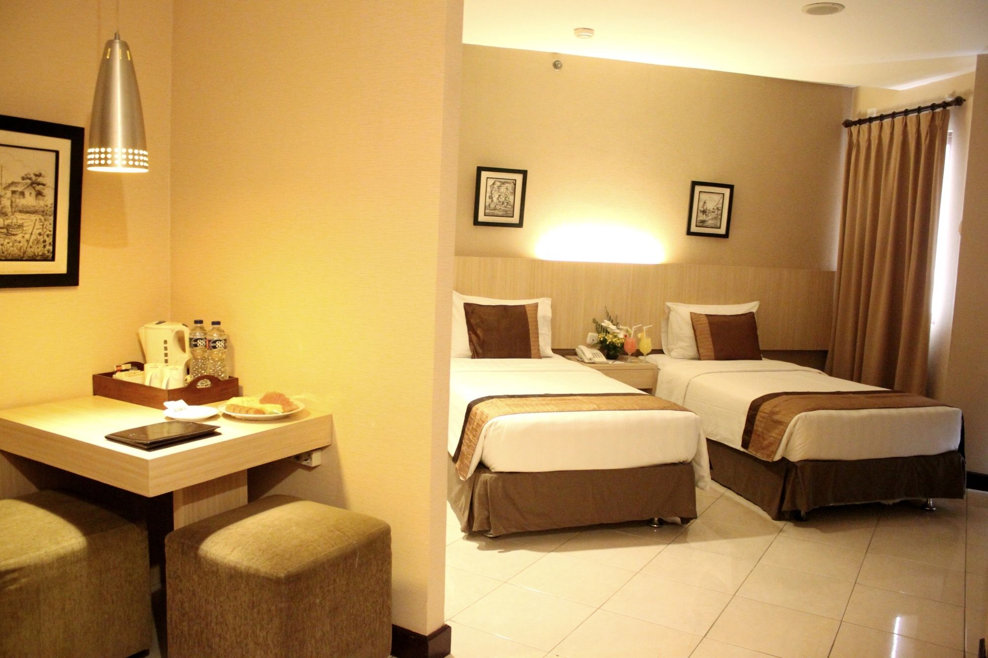 The Majesty Hotel Bandung Exterior photo